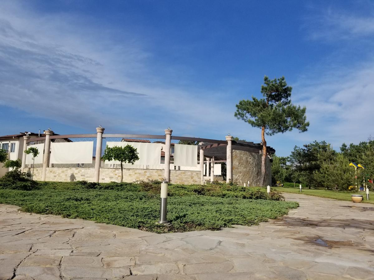 Elizium Park Hotel Koblevo Bagian luar foto